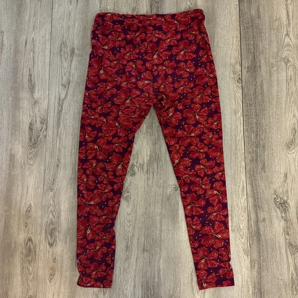 LulaRoe Tall and Curvy Leggings